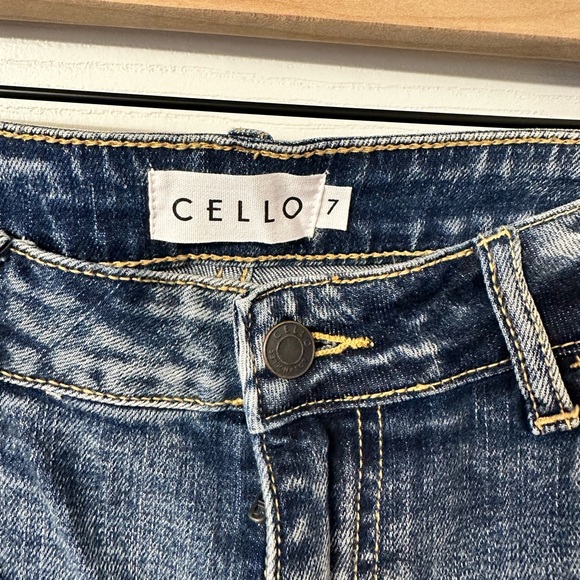 Cello Distressed Denim - Picture 4 of 4